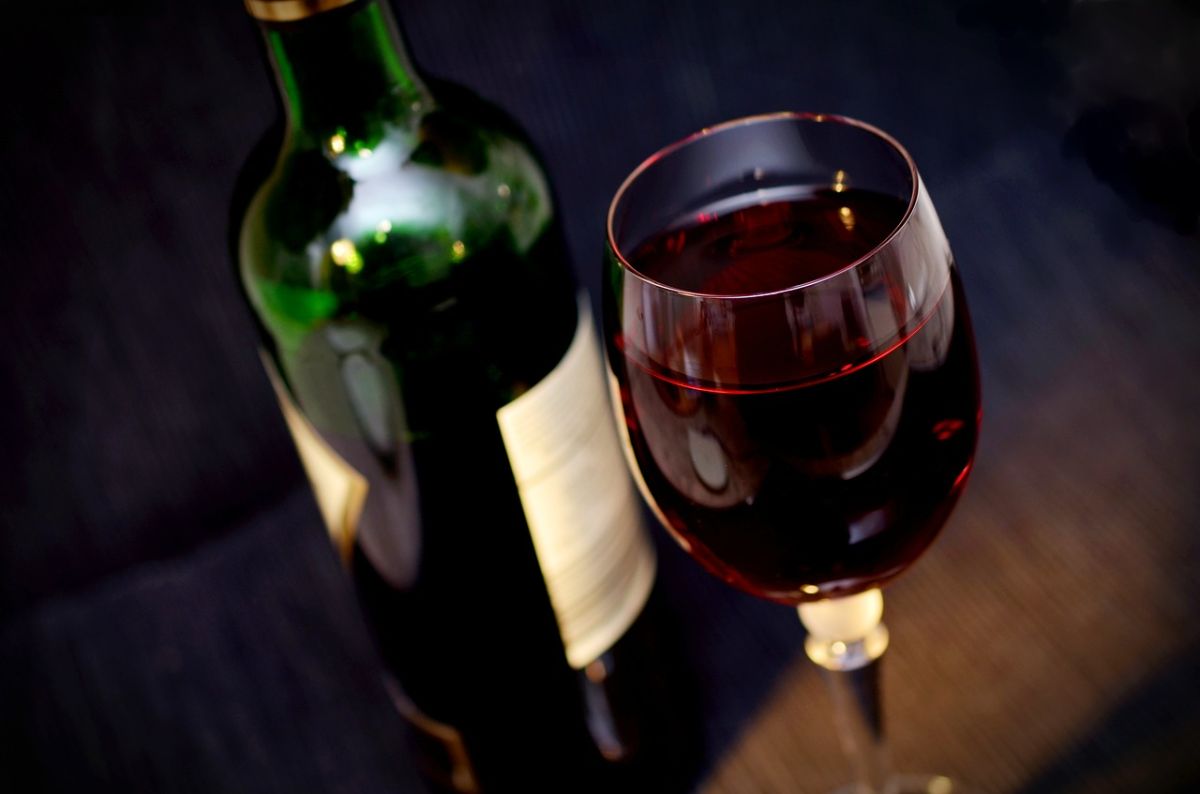 「ワインはブドウから作られる」に関連する英語フレーズ