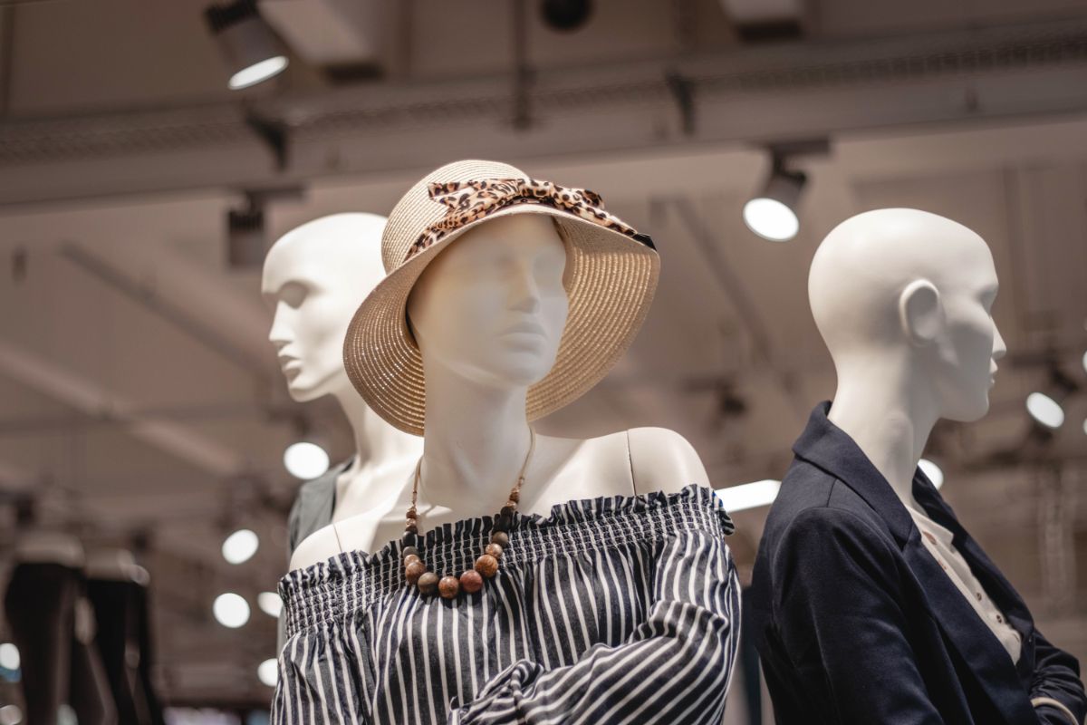 「私は服を買うのが好きです」に関連する英語フレーズ